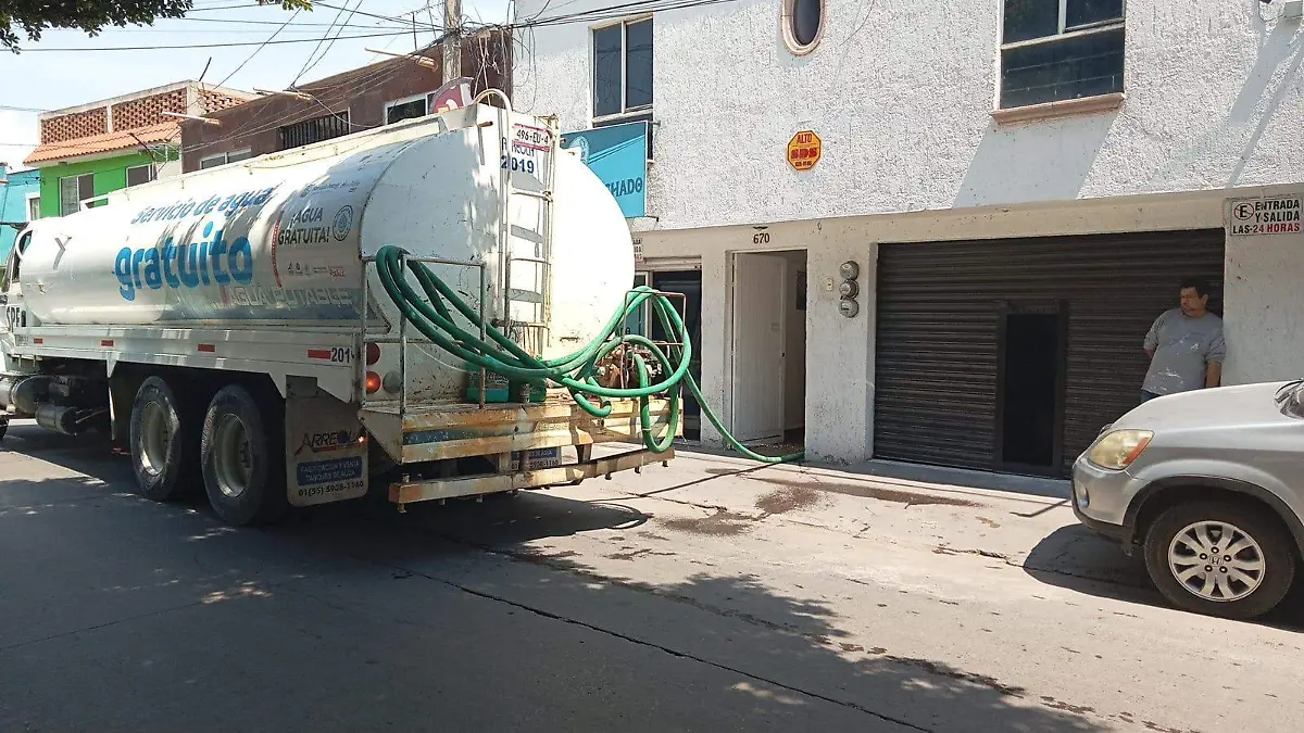 entrega de agua  (2)