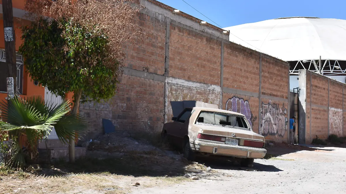 carro abandonado1