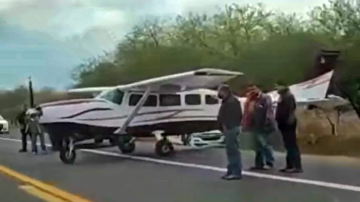 avioneta en cerritos