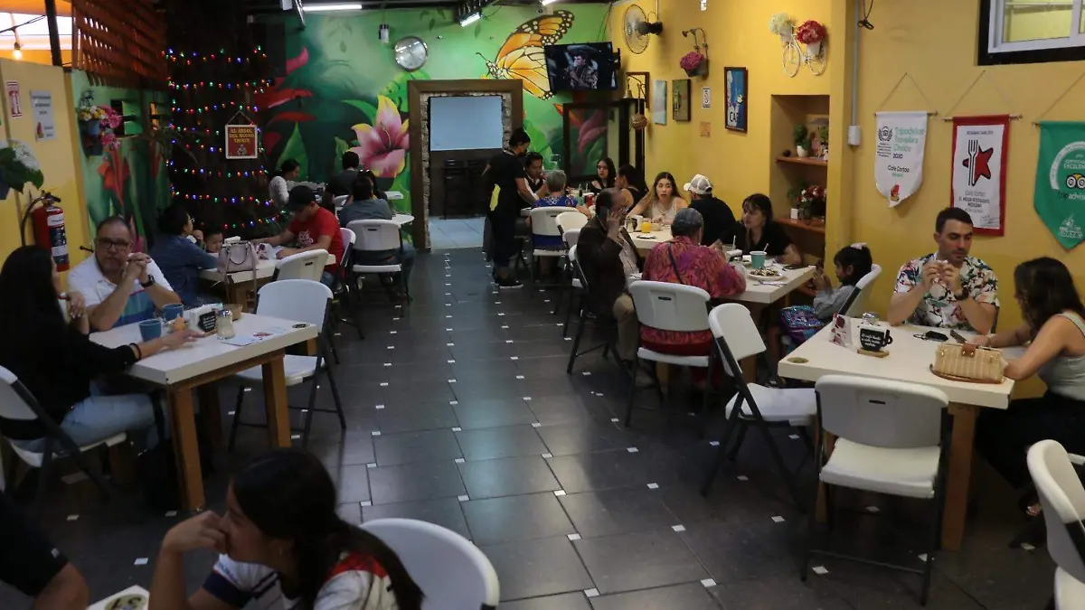 Comercios y restaurantes (2)