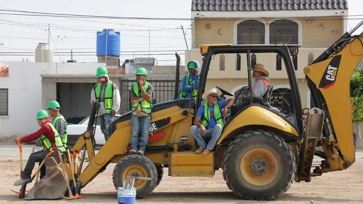 trabajadores empleados trabajador empleado construcción maquinaria pesada