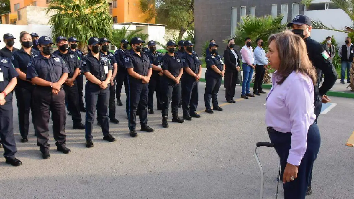 Policías deberán mostrar màs compromiso social