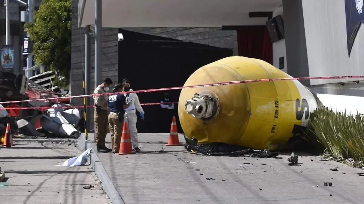 trágico accidente en Avenida Chapultepec de SLP revolvedora se quedó sin frenos