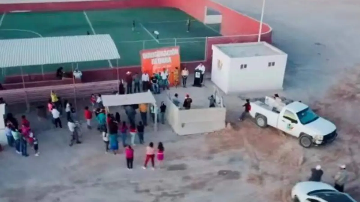 Construyen cancha y módulo