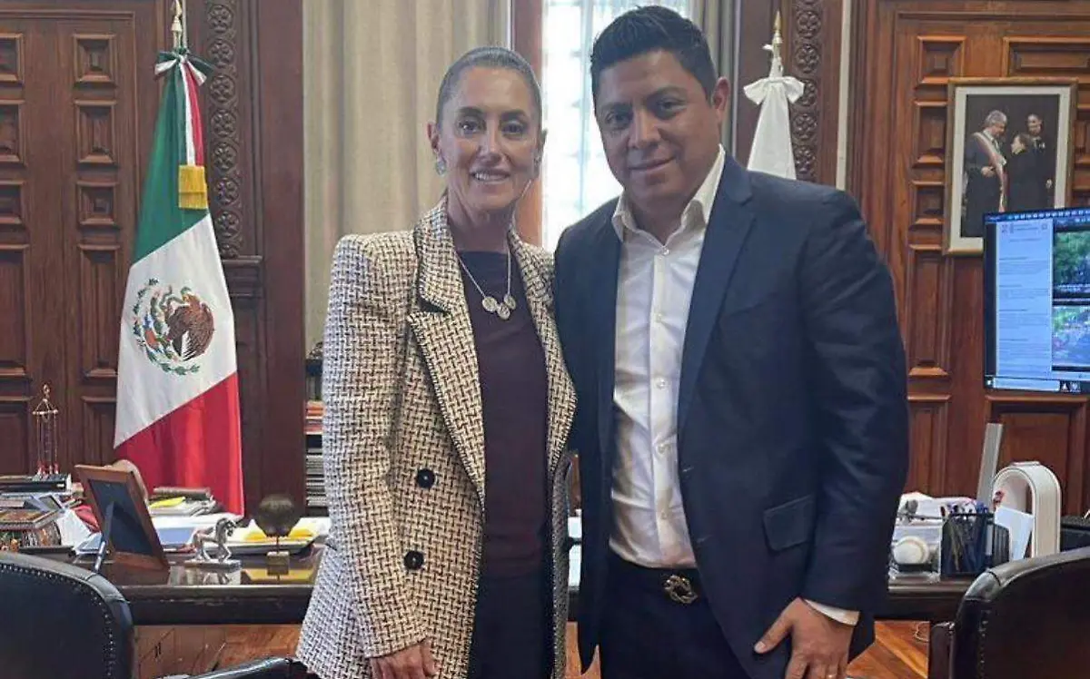 Ricardo Gallardo con Claudia Sheinbaum
