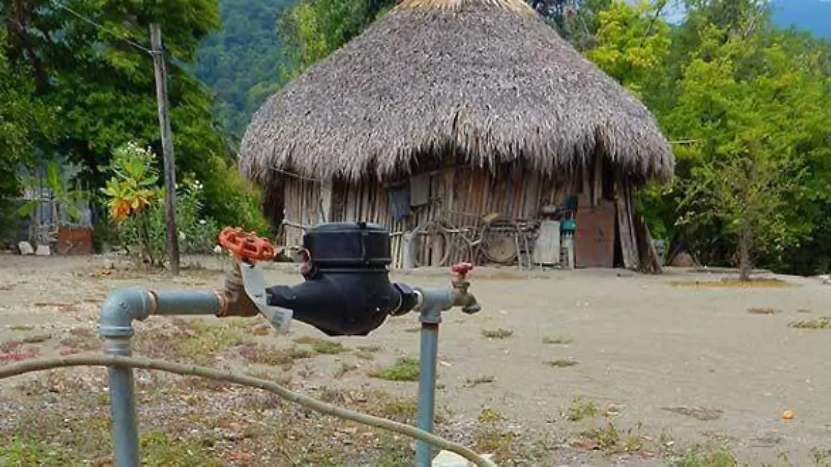 Llaves de agua potable medidor