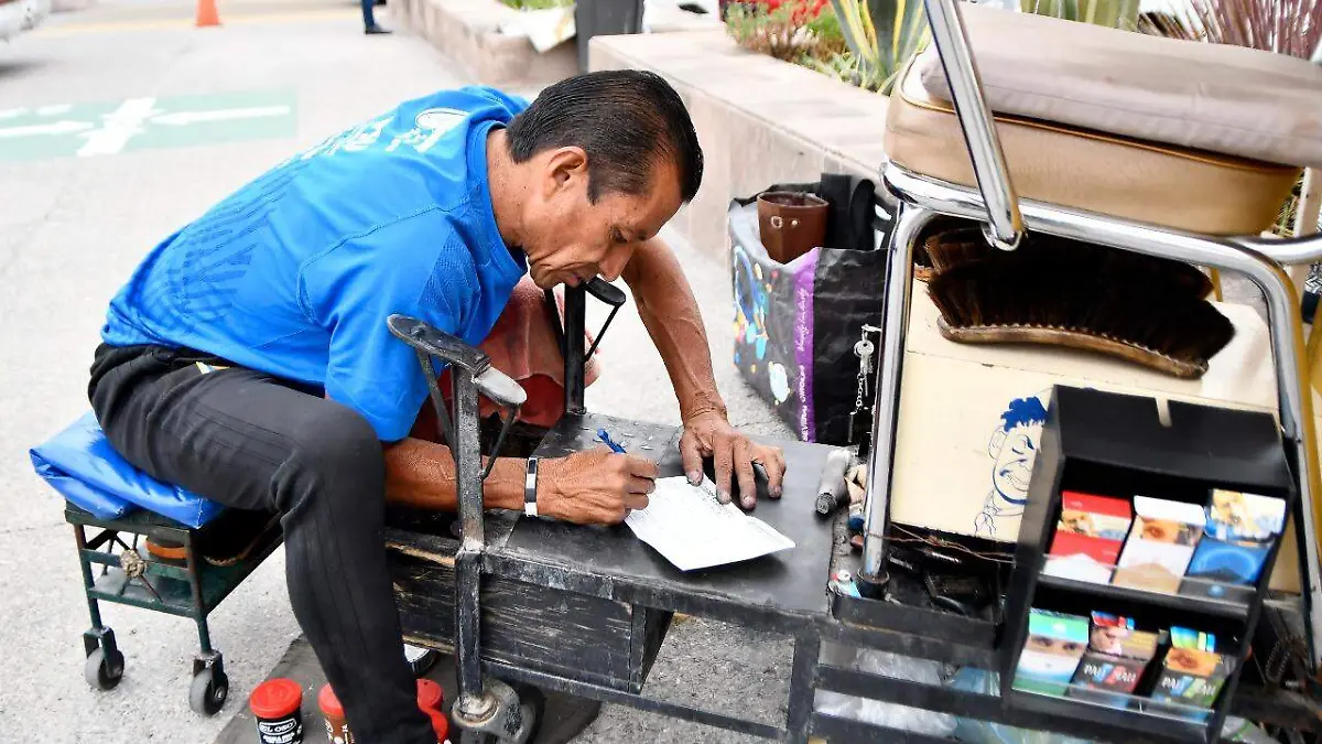 e4b992c3-f494-4236-a46c-37783bf48538