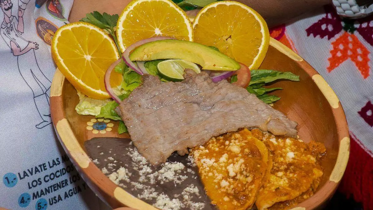 Feria de la Enchilada impulsa las ventas en los comerciantes de este platillo típico