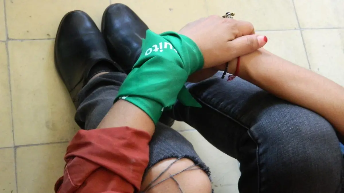 4 mujeres hablan sobre el aborto para El Sol