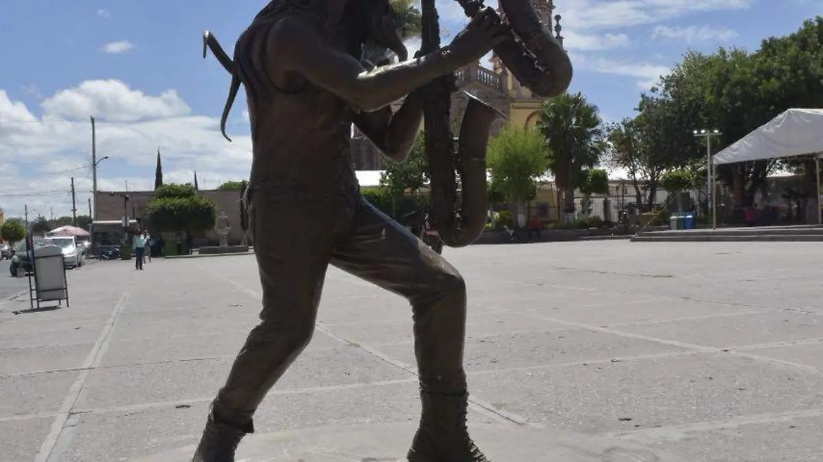 Estatua del SAX