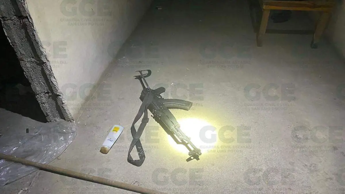 Armas largas en casa de seguridad en la Zona Media