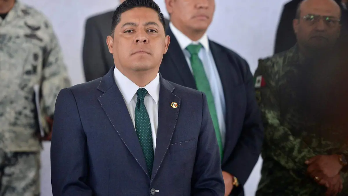 dbac7aa7-1202-481a-9738-bc88dd53f36c