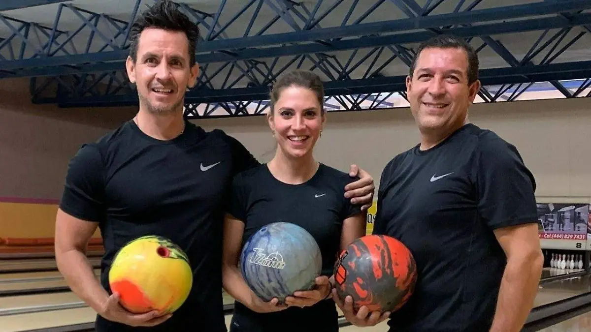 6f1402ca-3029-4afe-9c29-03482e30af43