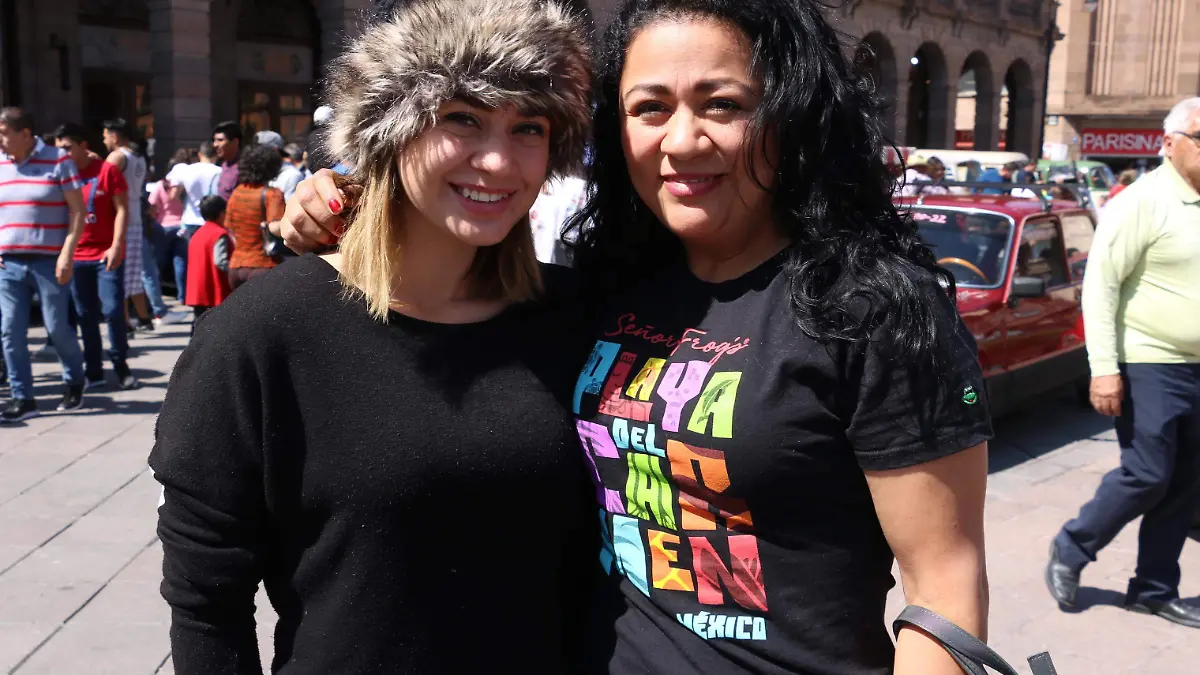 PORTADA.-----lizeth gonzalez y karina gallegos (1)
