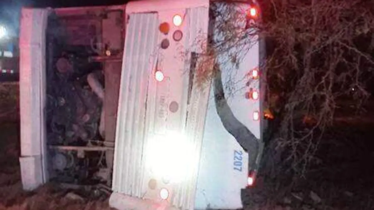 autobus volcado