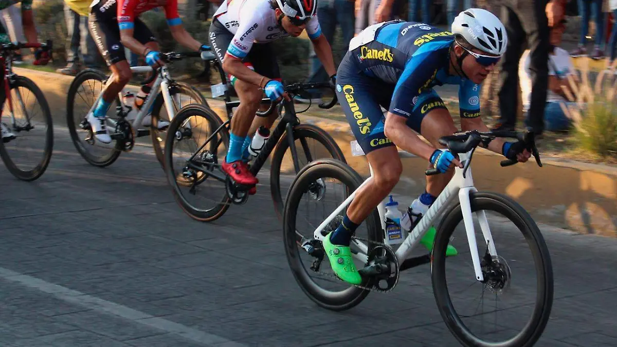 036f809d-c452-402f-b10e-163164a753b5