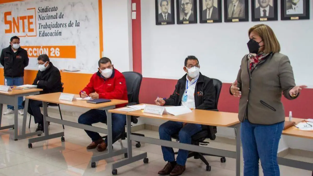 Docentes demandan mejor servicio del ISSSTE