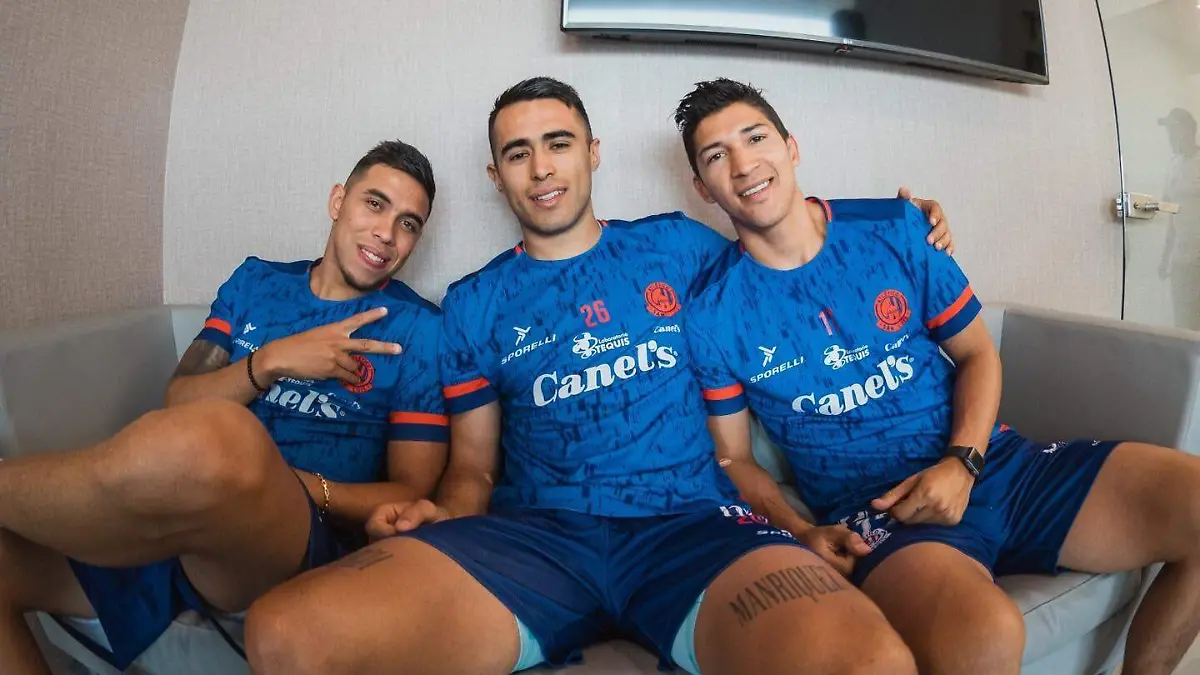 Futbolistas del Atlético de San Luis  (4)