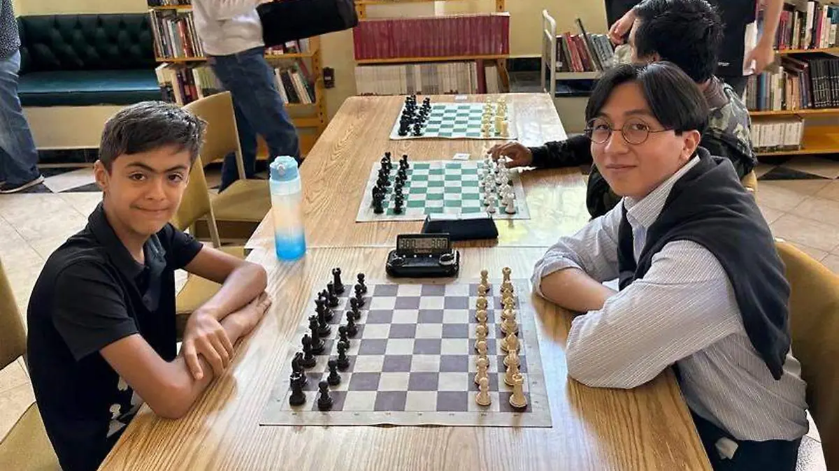 Club Ajedrez H8  (3)