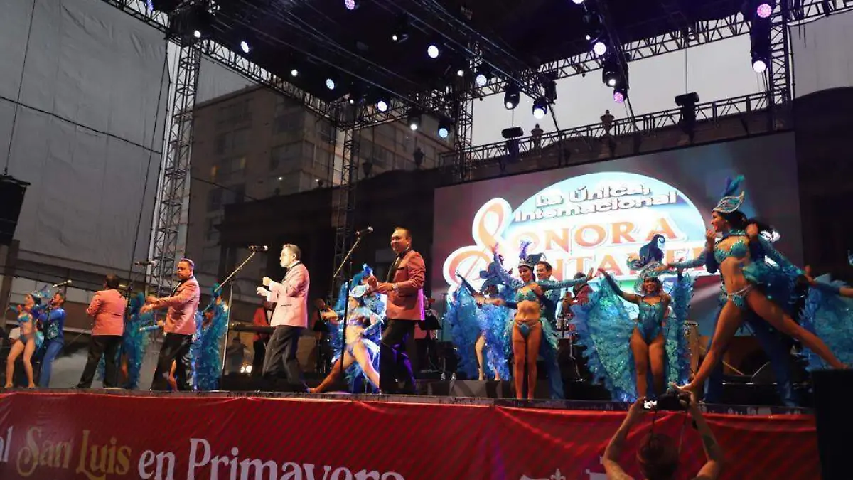 La Sonora Santanera llenó 1