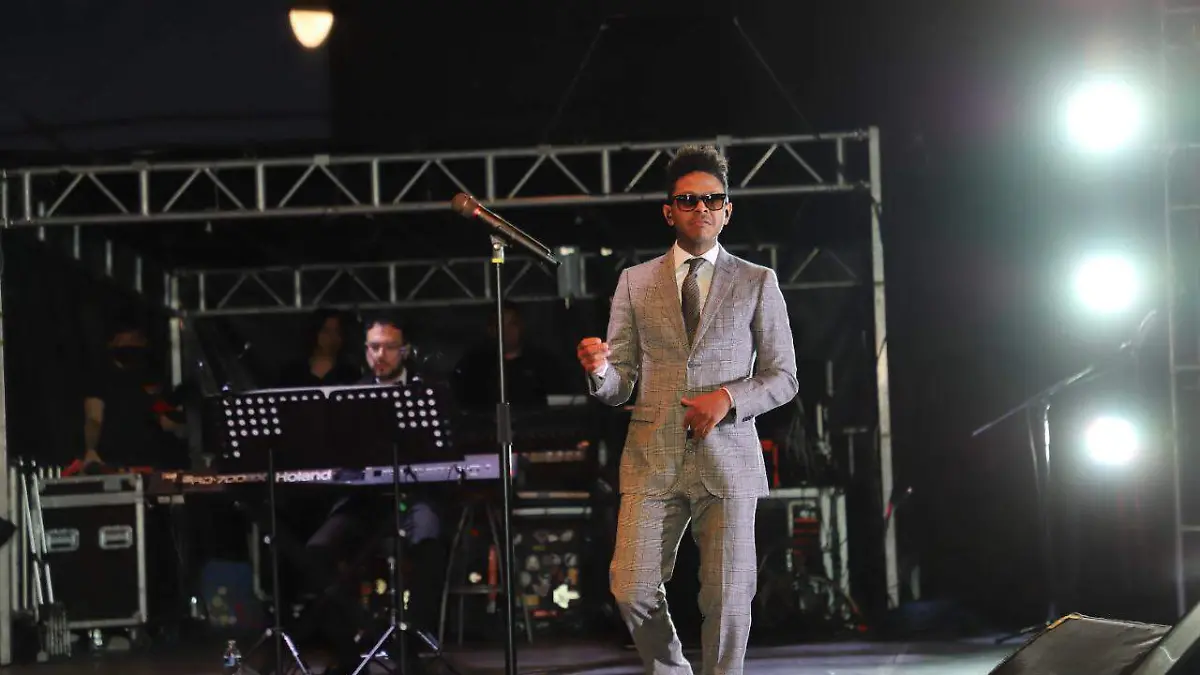 Kalimba en la Plaza de los Fundadores