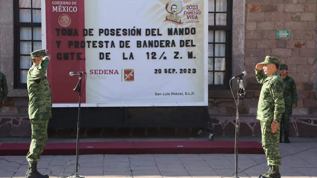 Toma posesión  (4)