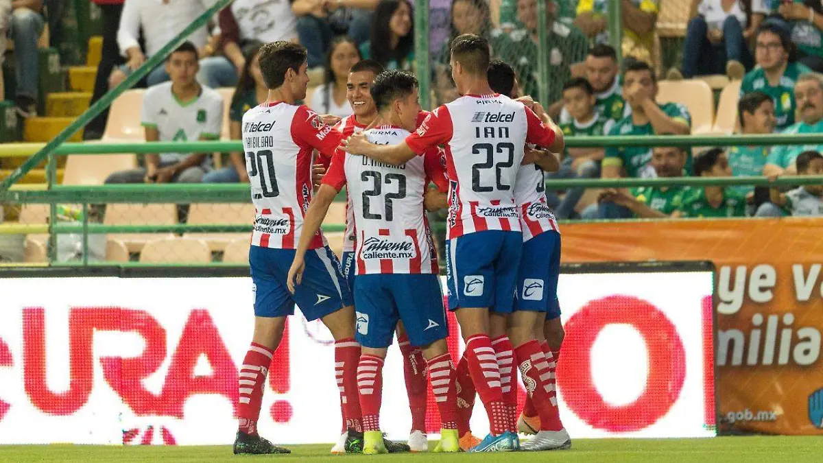 6 León remonta y vence al Atlético