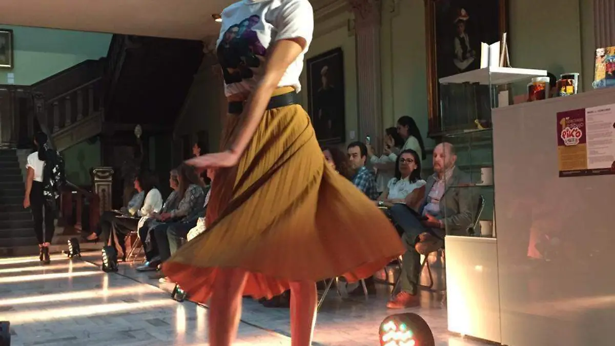 NOCHE DE MUSEO Y PASARELA-FOTO 1 (13)