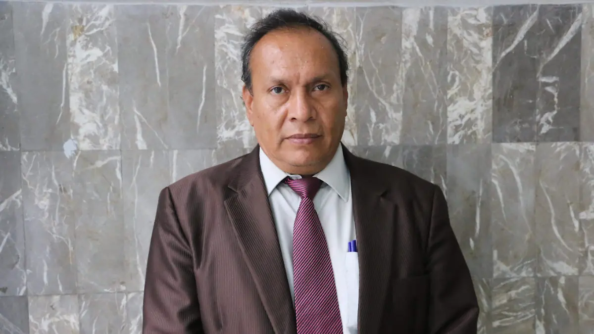 lic efrain torres (1)