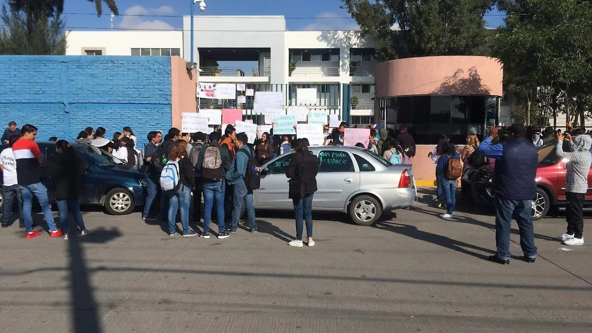 UASLP manifestación 4