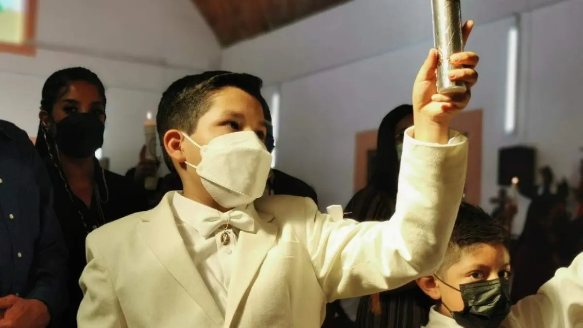 Leonardo Sánchez Cordero celebró su Primera Comunión