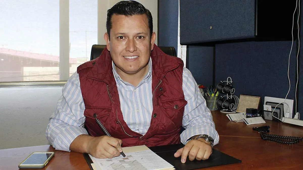 REGIDOR WALDO LUNA 1