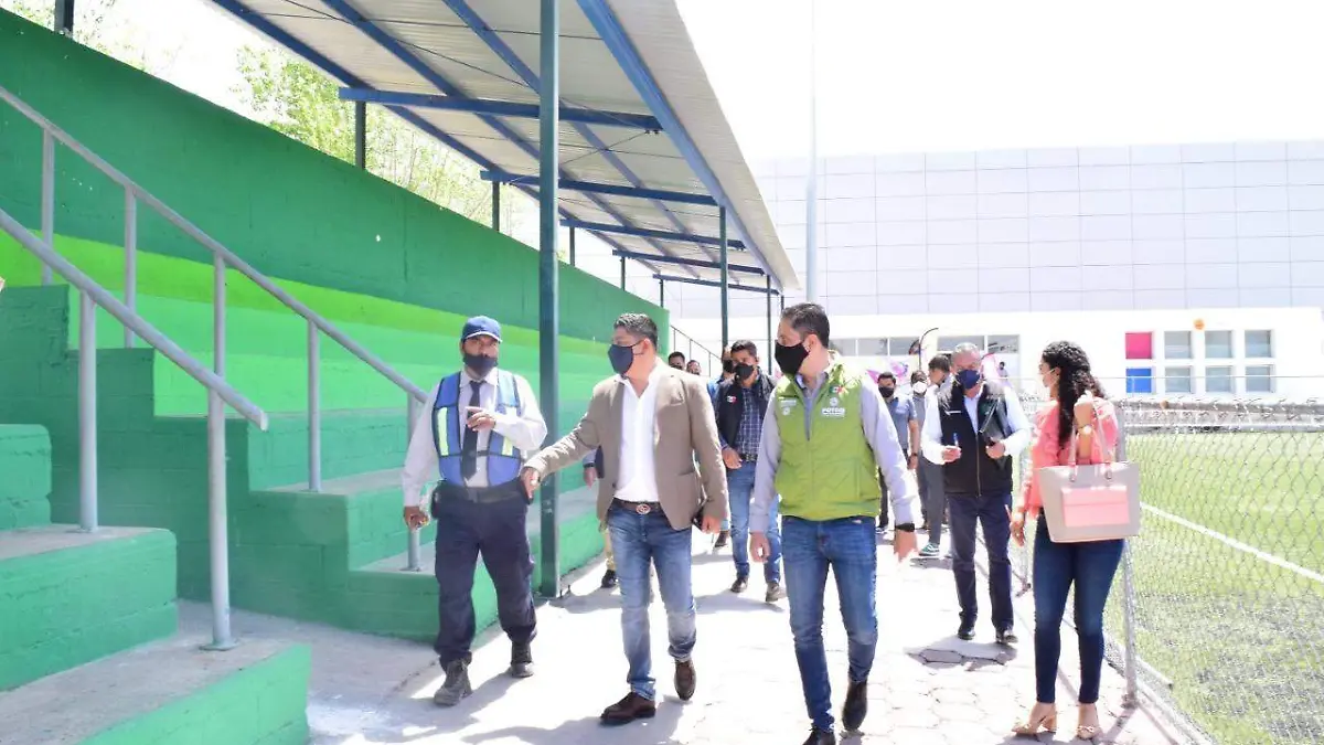 gobernador visita el inpode