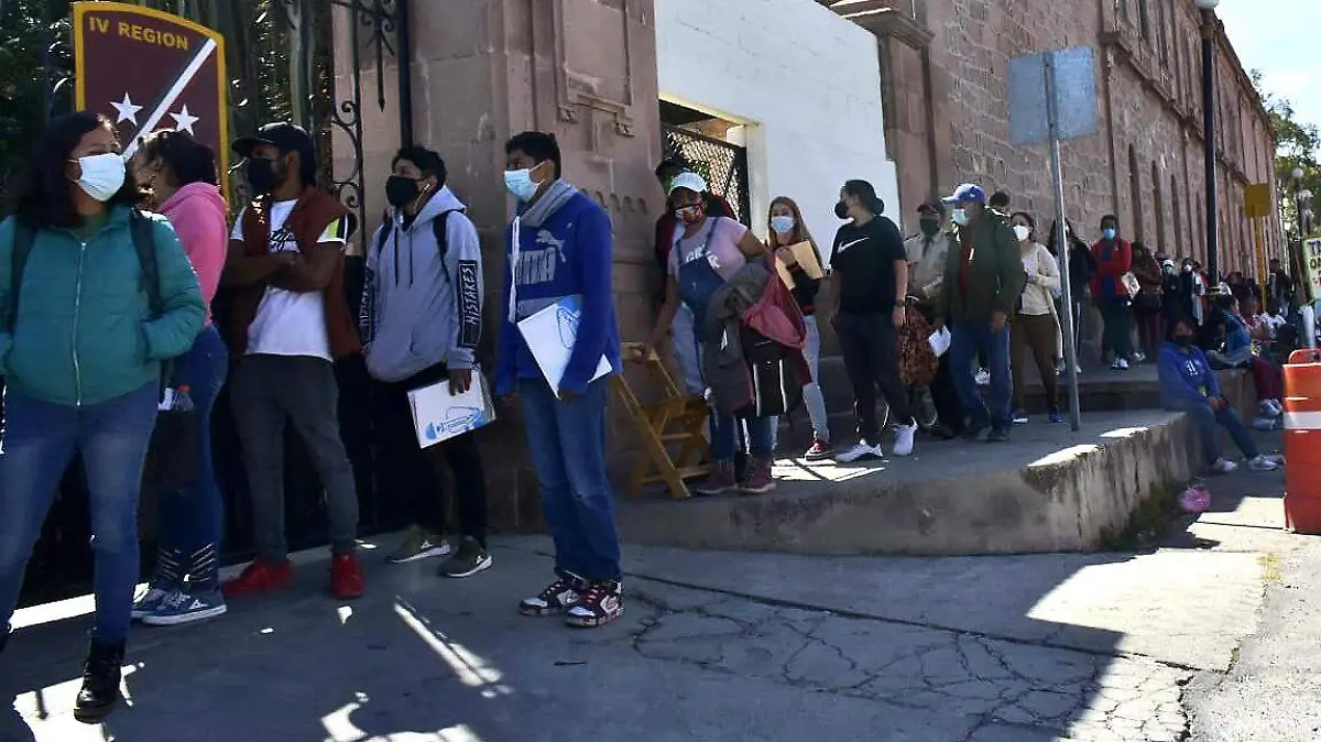 fila en hosp milit  (3)