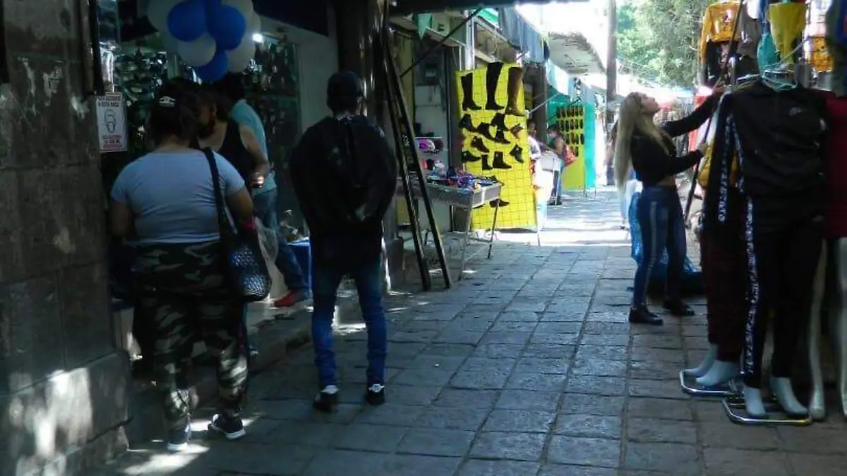 En sus pasillos se percibe el olor a mariguana