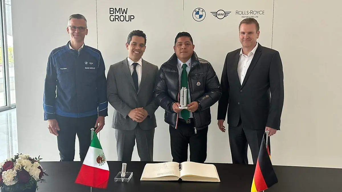 BMW RCG firma (1)