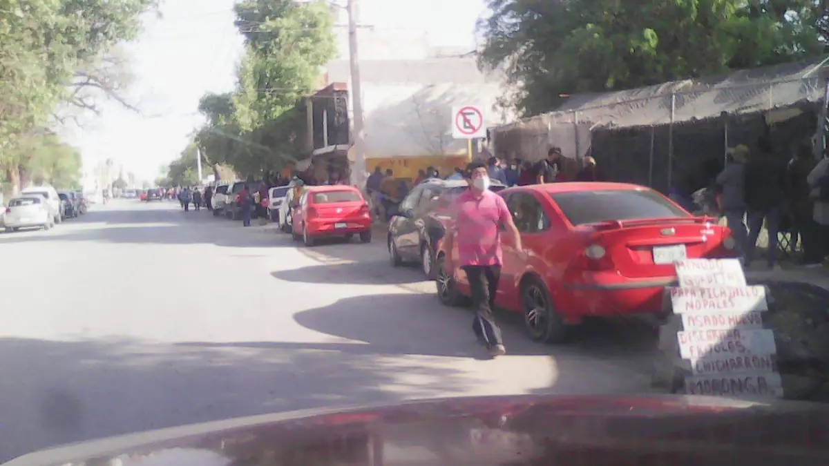 Filas interminables en Matehuala por vacunación