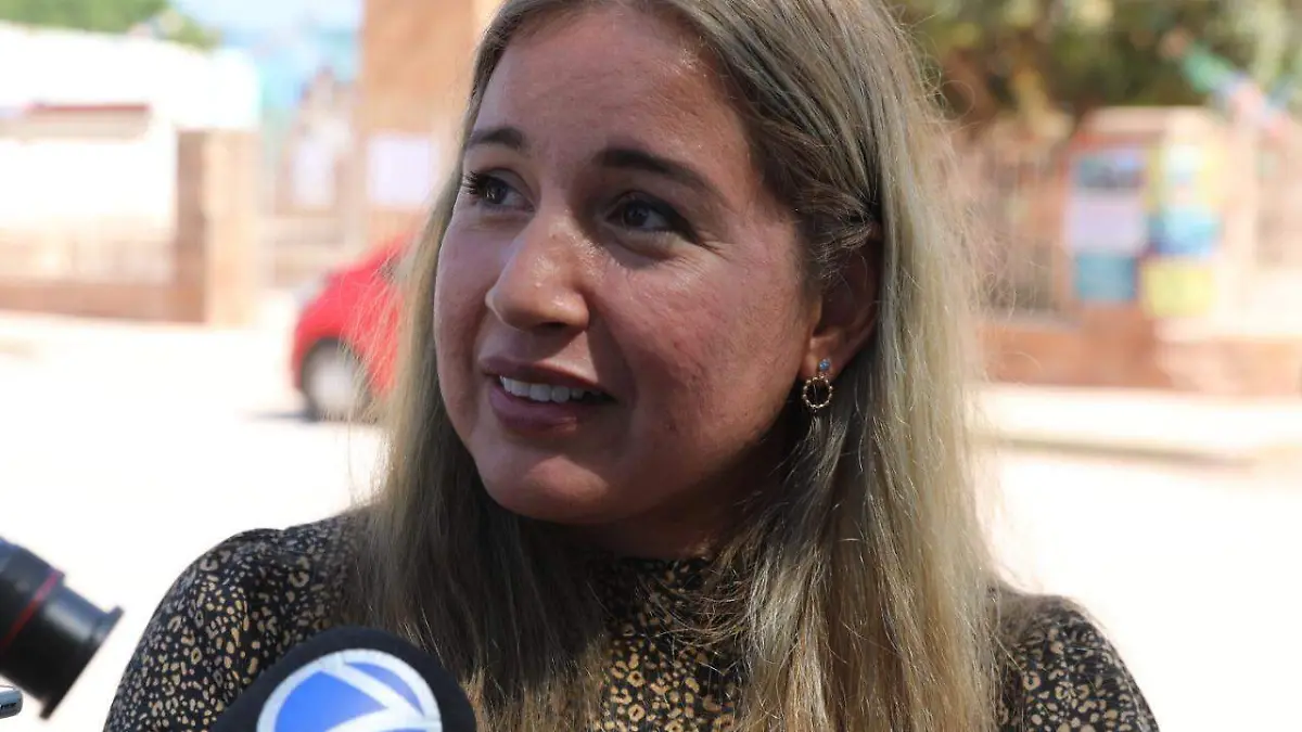 Yoloxochitl Díaz secretaria general del Ayunt Soledad (2)