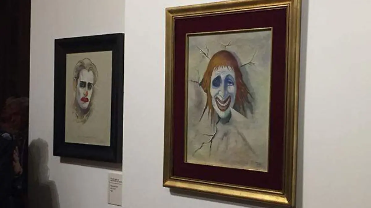 Inauguran la exposición autorretratos de José Jayme 