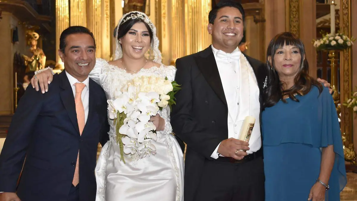 Esmeralda Hermosillo y Luis Cabrera (11)