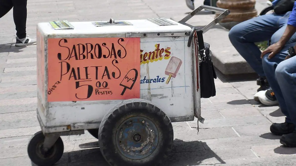 venta de paletas en plaza de armas 
