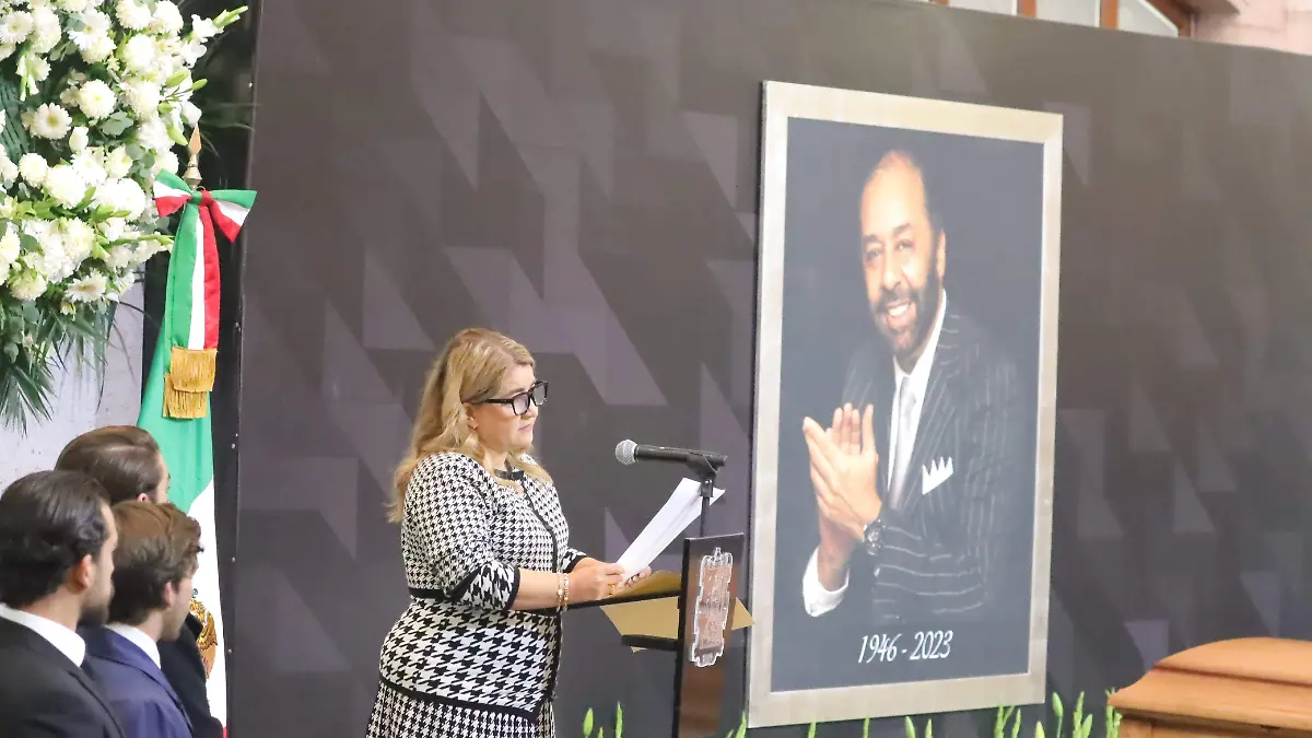 HOMENAJE DE CUERPO PRESENTE A TEÓFILO TORRES CORZO  (7)