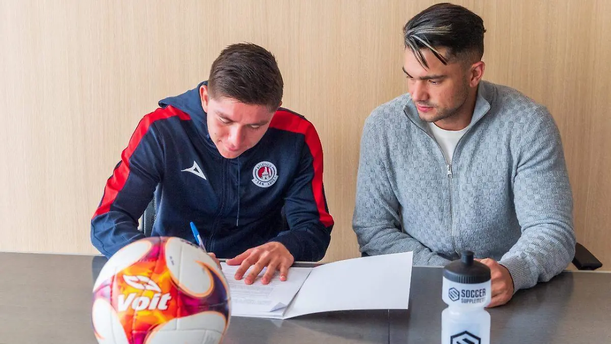 garcia renueva contrato