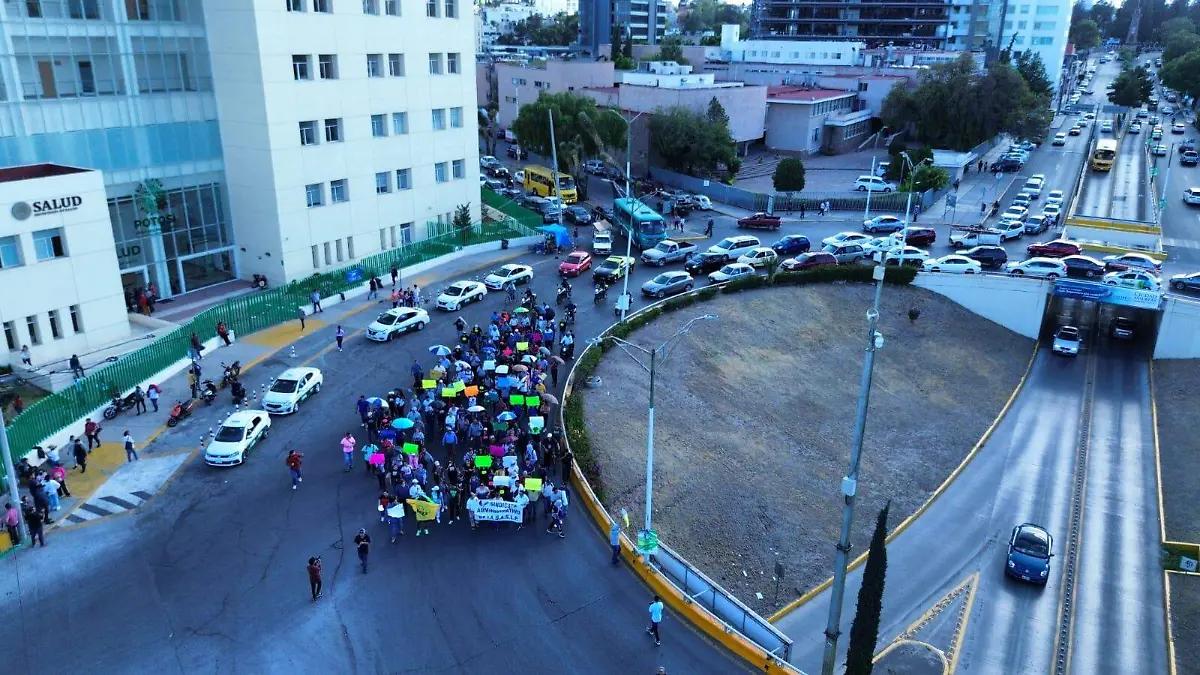 Se manifiesta sindicato de la UASLP 
