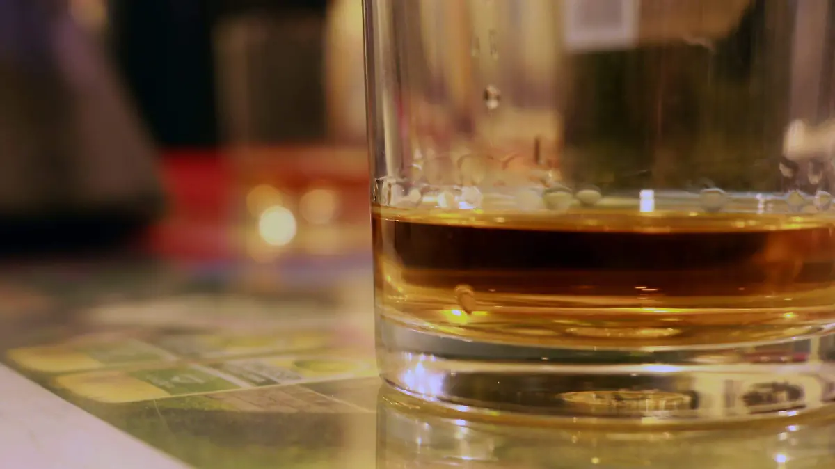 aguardiente mezcal yuco 3