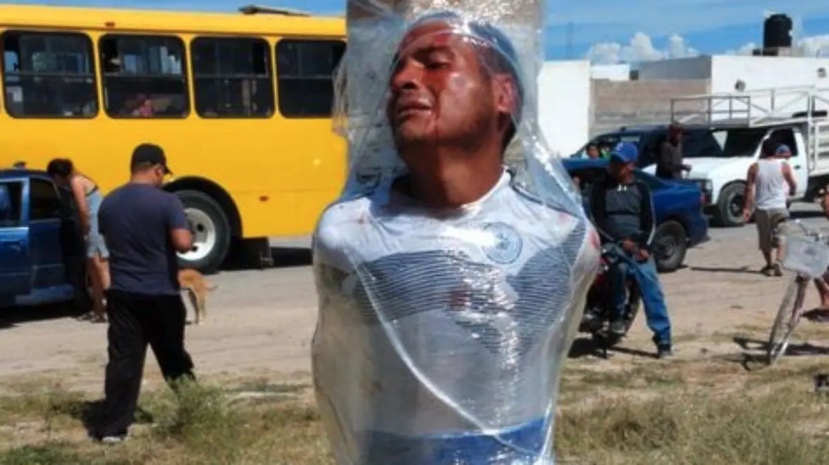 Lo dejaron como Santo Cristo