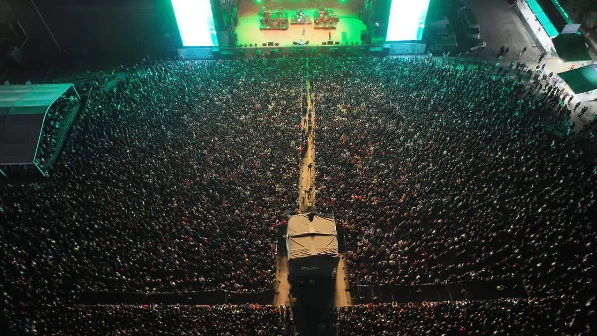 Insólita asistencia a la Fenapo