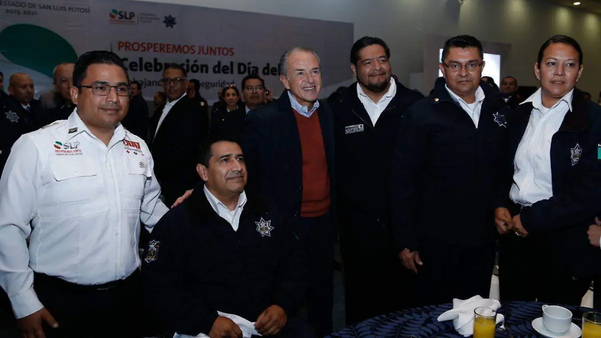 JMCL Día Policía 221218 (3)