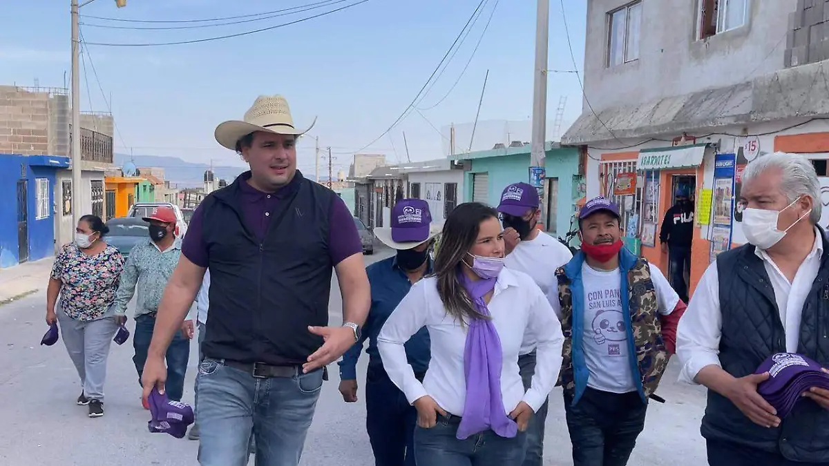 adrian esper cardenas