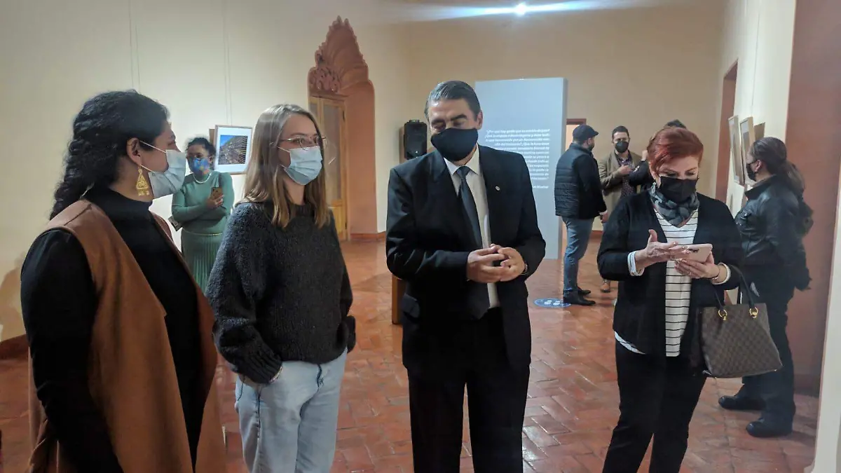 Rector de la UASLP inauguró la exposición “Migración”